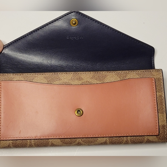 Coach Women's Tri-Color Leather Wallet - Picture 6 of 7